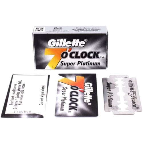 Gillette 7 O'Clock Super Platinum scheermesjes met gebruiksinstructies en beschermhoesje.
